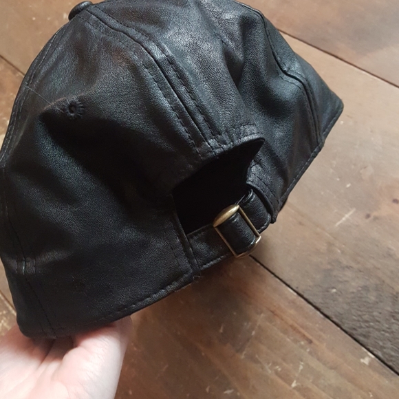 Hand painted butterfly had - Picture 3 of 3